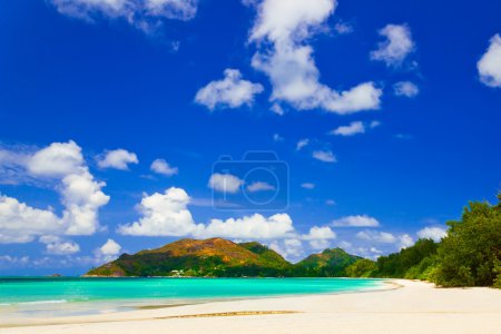 Tropical beach Cote d'Or at island Praslin, Seychelles