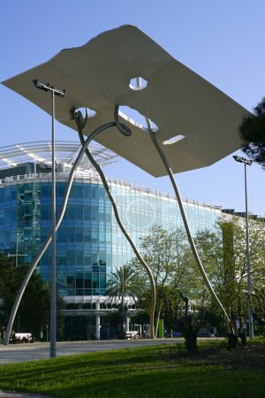 Barcelona city sculpture David Goliat
