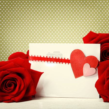 Hearts greeting card with red roses