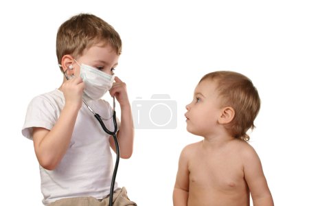 Children play doctor 2