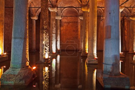 Underground water Basilica Cistern - Istanbul
