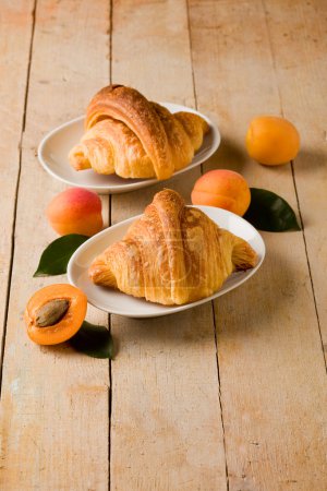 Croissants with apricot marmalade