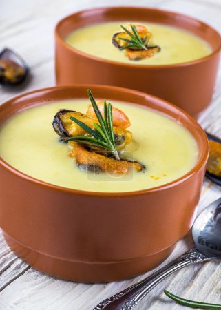 Soup of mussels and shrimp