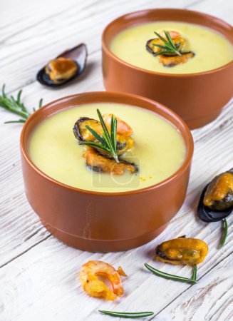 Soup of mussels and shrimp