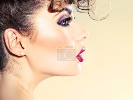 Sensual lady with marvelous profile