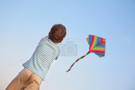 Child starting kite