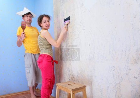 Couple repair room