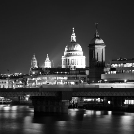 St Paul's Cathedral at Night